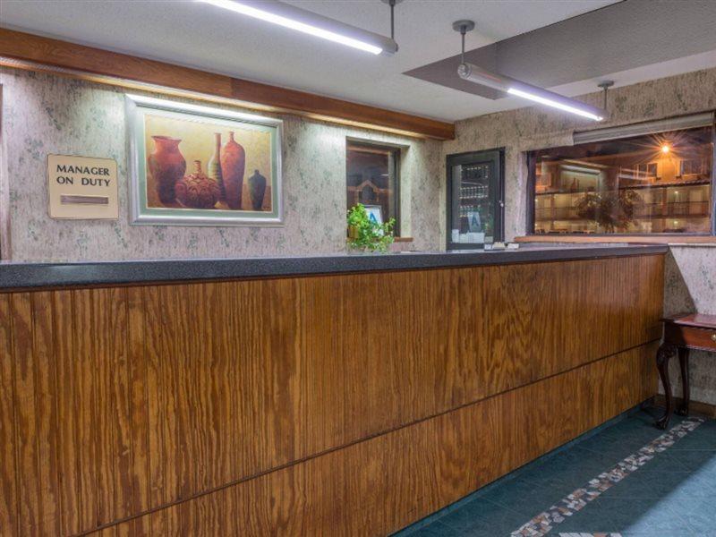 Days Inn By Wyndham Hurstbourne Louisville Dış mekan fotoğraf