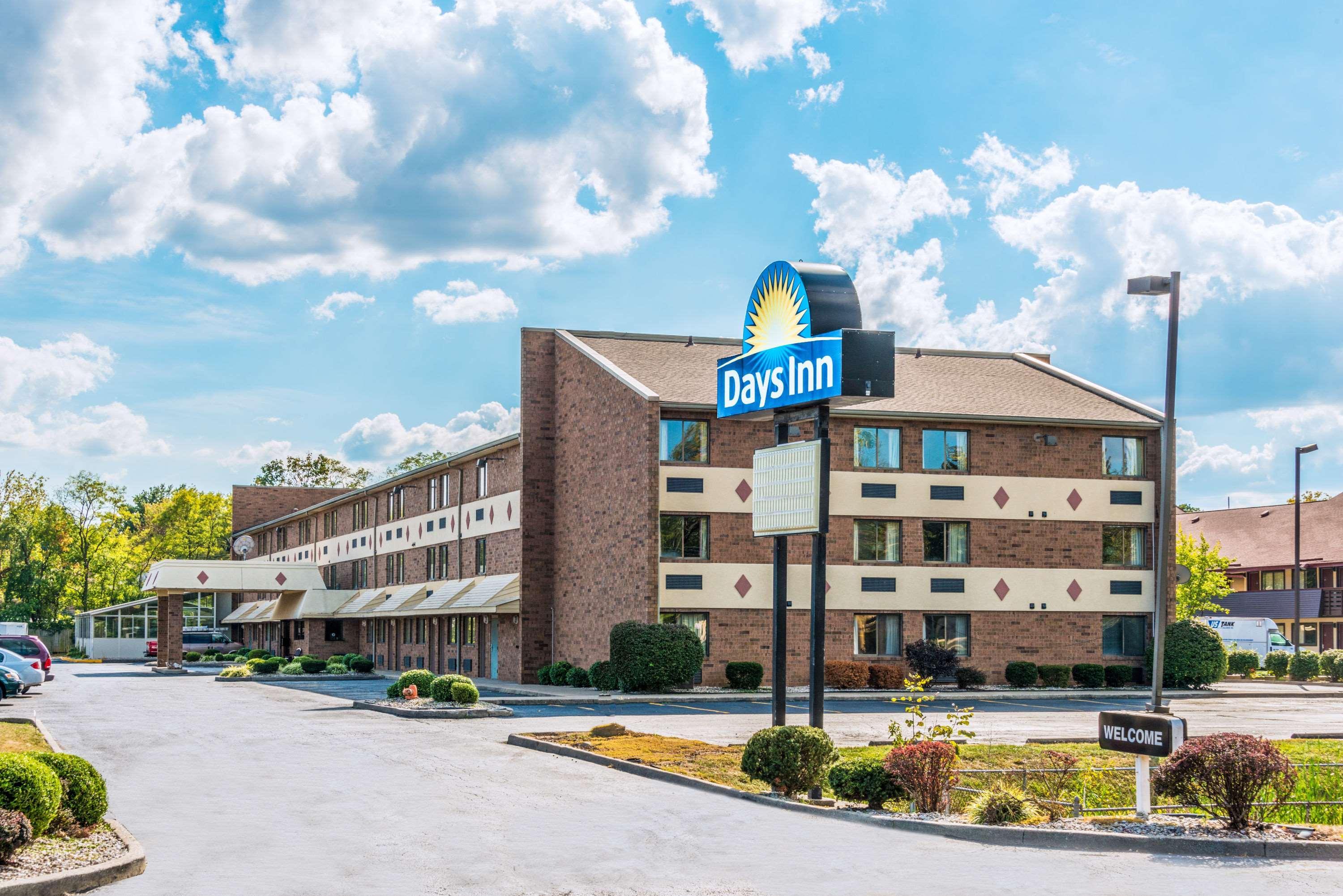 Days Inn By Wyndham Hurstbourne Louisville Dış mekan fotoğraf