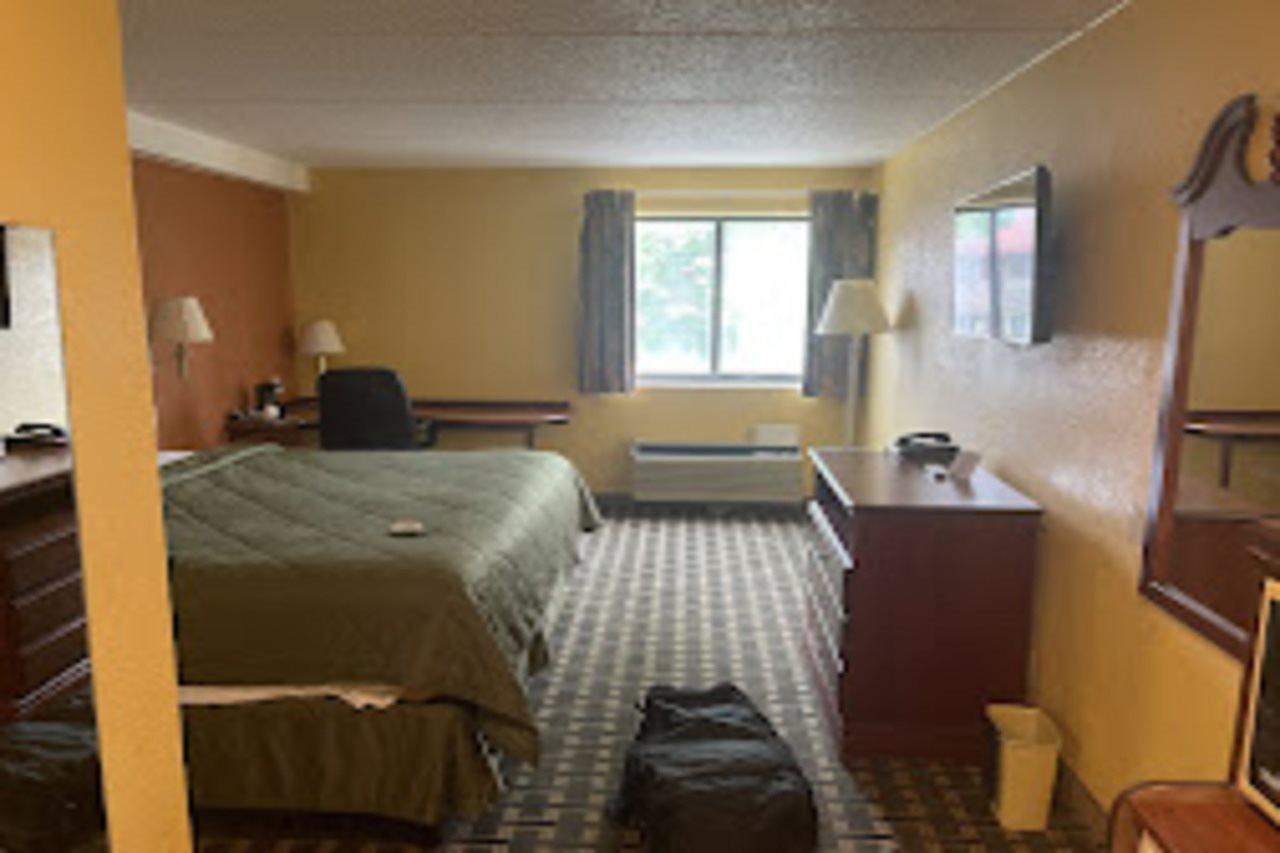Days Inn By Wyndham Hurstbourne Louisville Dış mekan fotoğraf